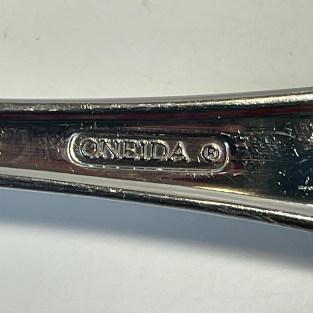 Oneida Stainless Flatware Hostess Serving Set 4 Pieces Slotted Spoon Silverware